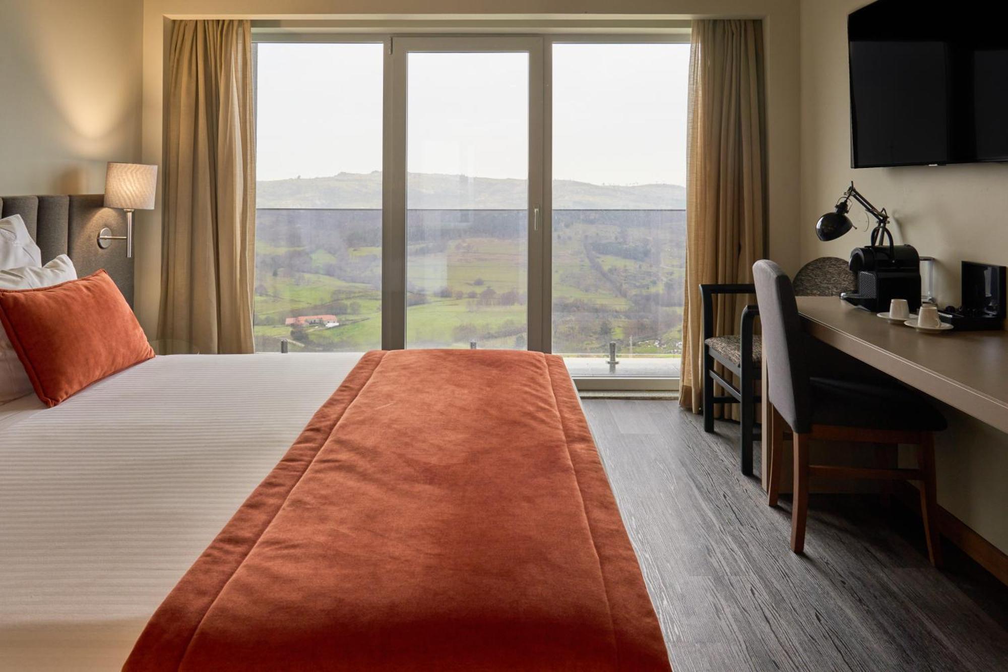 Hotel Versatile Гуарда Екстер'єр фото