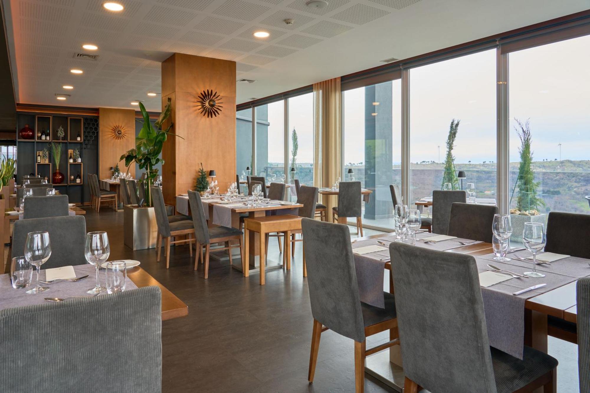 Hotel Versatile Гуарда Екстер'єр фото