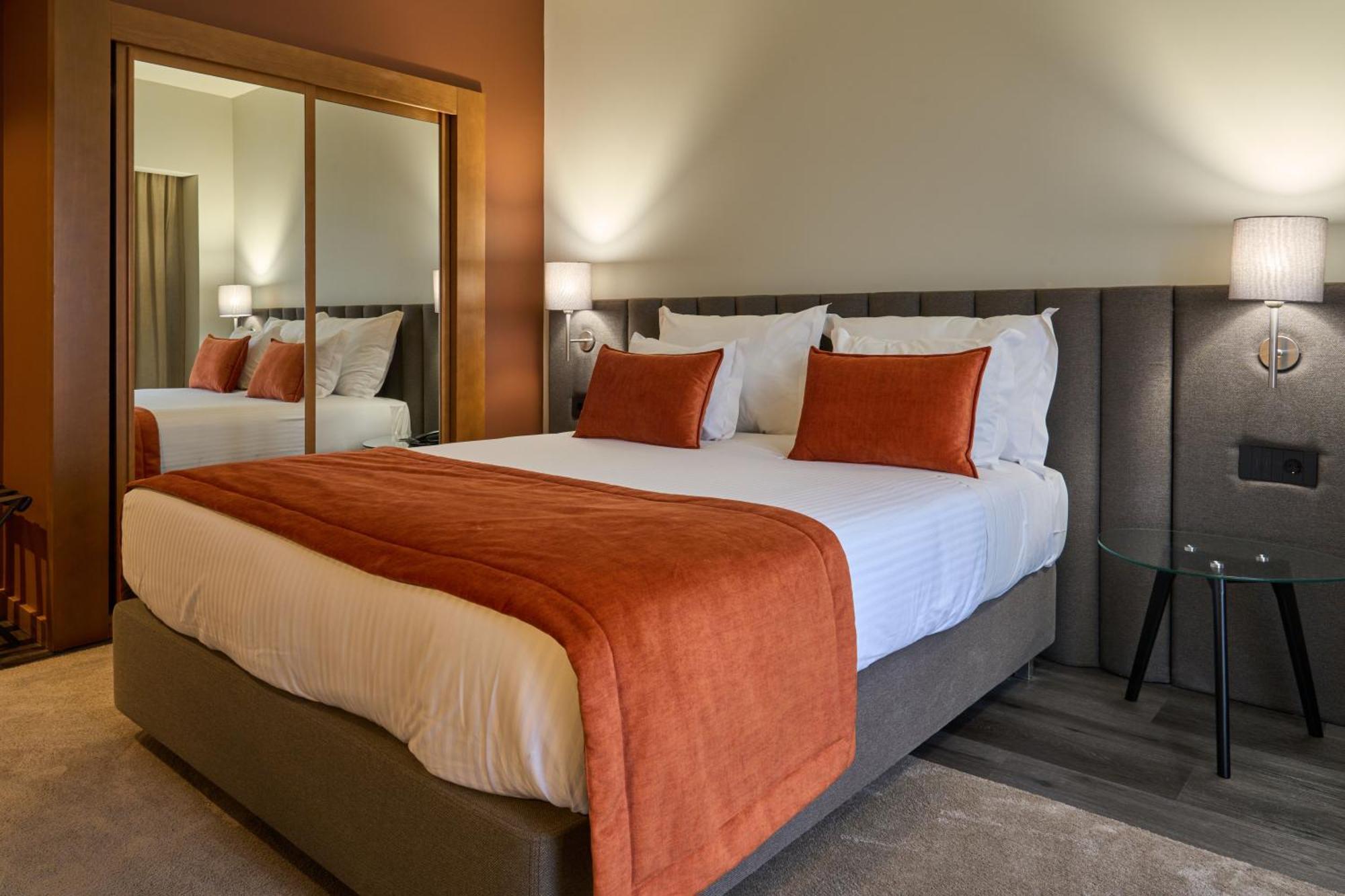 Hotel Versatile Гуарда Екстер'єр фото